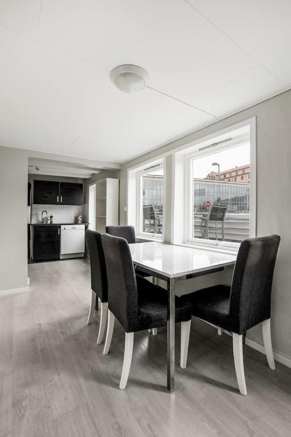 Amazing, Central House With Big Private Balcony Bergen Extérieur photo
